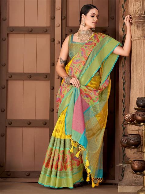 Sarees (साड़ी)